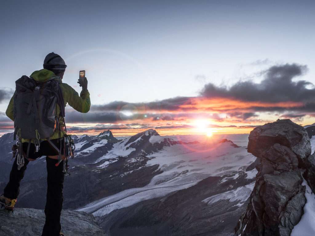 Record : Alpiniste népalais atteint l’Everest pour la 27e fois