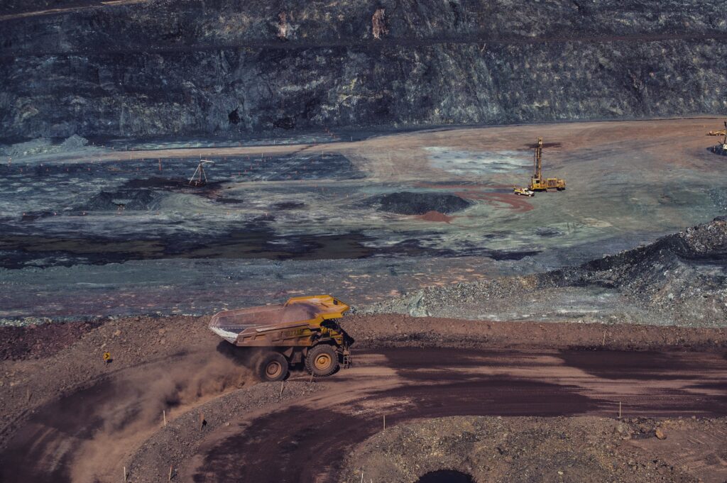 Tragédie à Mandritsara : glissement de terrain dans une mine de pierres précieuses