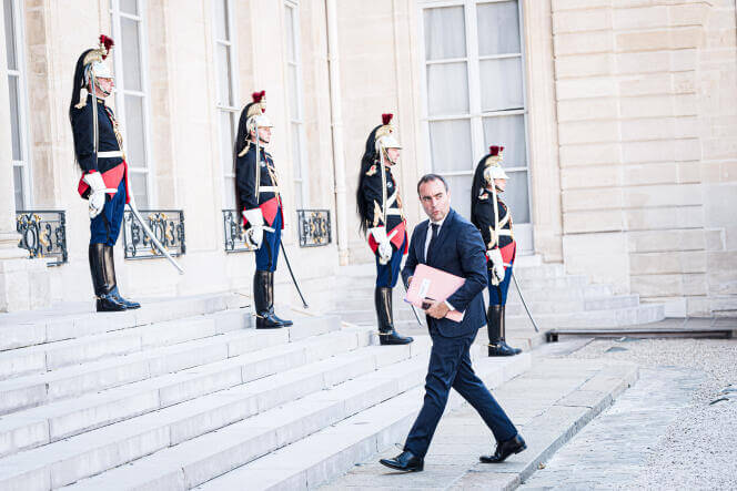 La défense suspendue : défis et enjeux après la dissolution