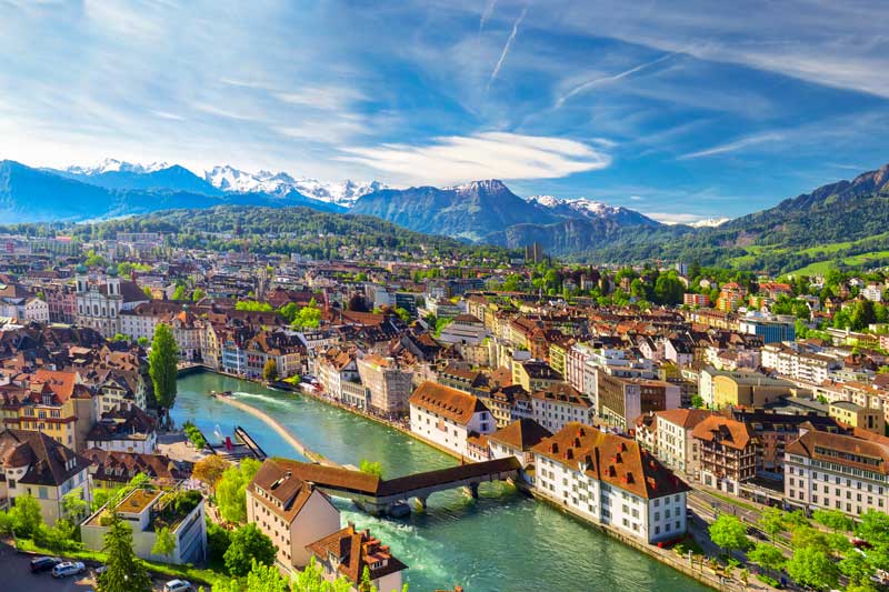 Lucerne : sécurité urbaine et beauté naturelle au cœur de la Suisse