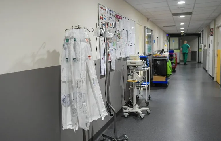 Le débat sur l’aide médicale d’État : humanité et préservation de la population