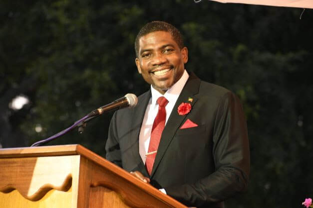 Qui est Terrance Drew ?