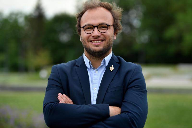 Qui est Victor Catteau ?