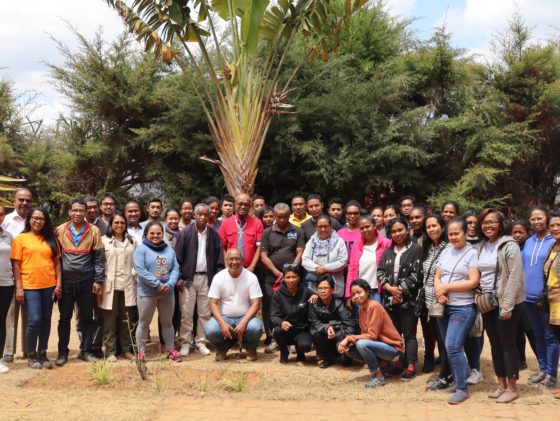 Contribution des organisations religieuses SAF/FJKM et FLM au développement