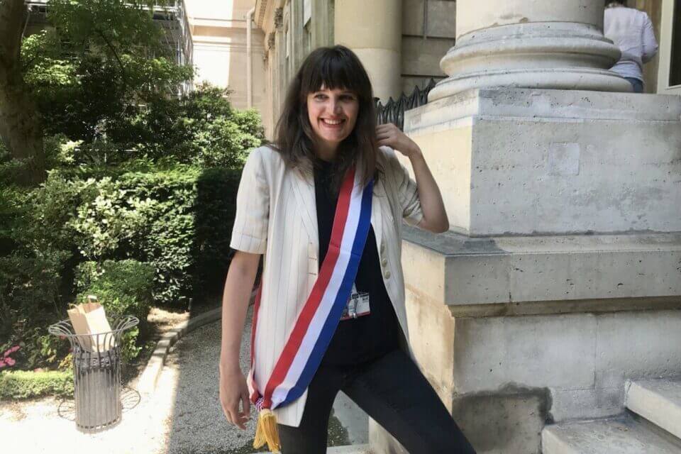 Qui est Alma Dufour ?