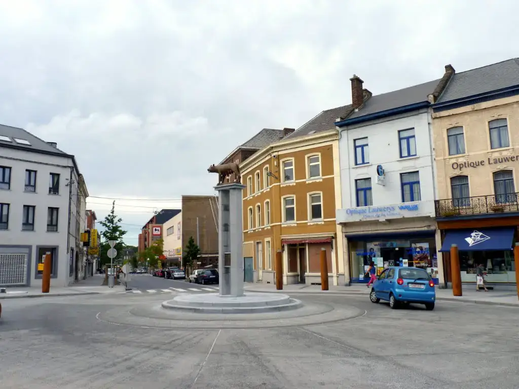 La Louvière : un centre urbain en pleine évolution en Wallonie