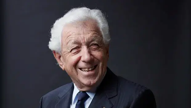 Qui est Frank Lowy?