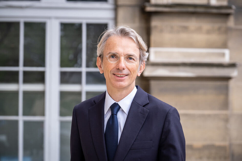 Qui est Emmanuel Lenain ?