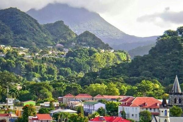 S’expatrier à Trinité-et-Tobago en 2024 : guide complet et démarches pour la nationalité