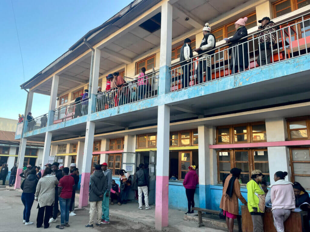 Les indépendants bousculent les législatives