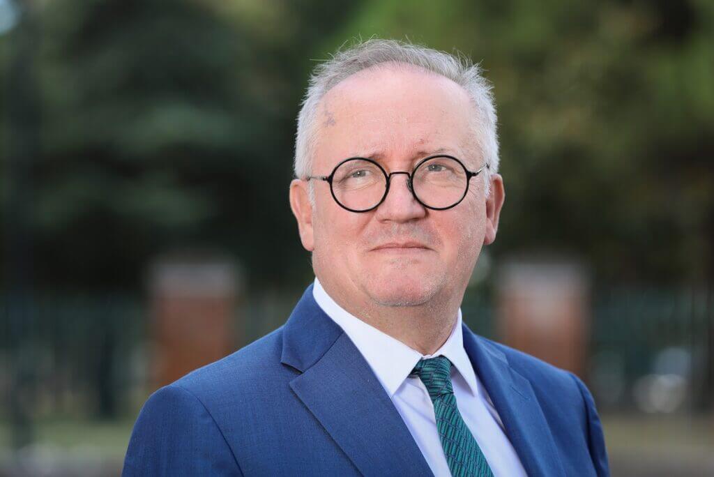 Qui est Pierre Médevielle ?