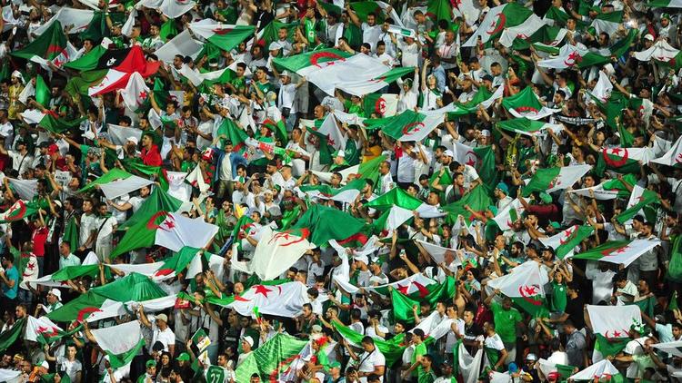 L’Algérie soutient ses supporters pour la CAN 2024 : partage des frais de voyage pour 2000 fans