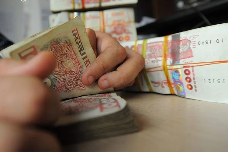 Algérie : analyse du salaire moyen dans un contexte économique en mutation