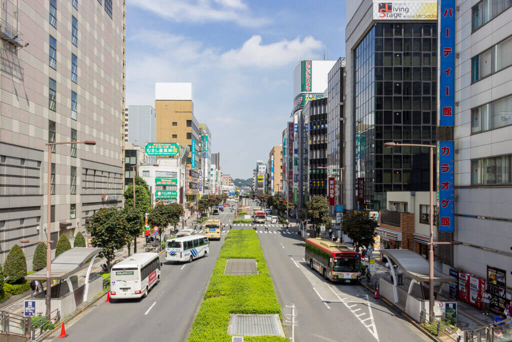 Hachioji: une vie urbaine entourée de montagnes