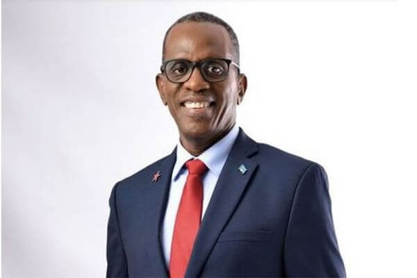 Qui est Philip Pierre ?