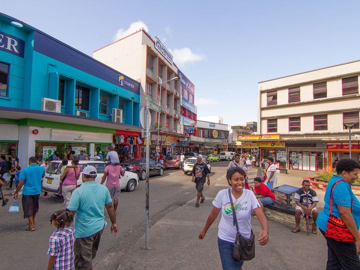 À la découverte du salaire minimum aux Fidji : impact sur la vie des insulaires