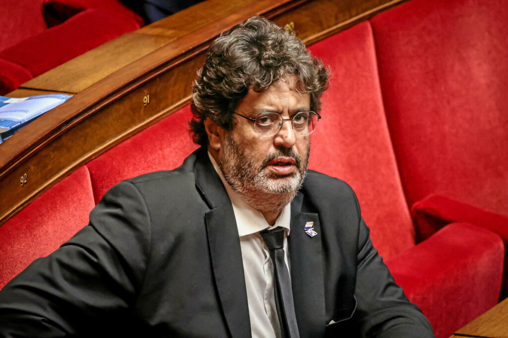  Levée d’immunité rejetée : polémique autour d’accusations d’apologie de crimes de guerre