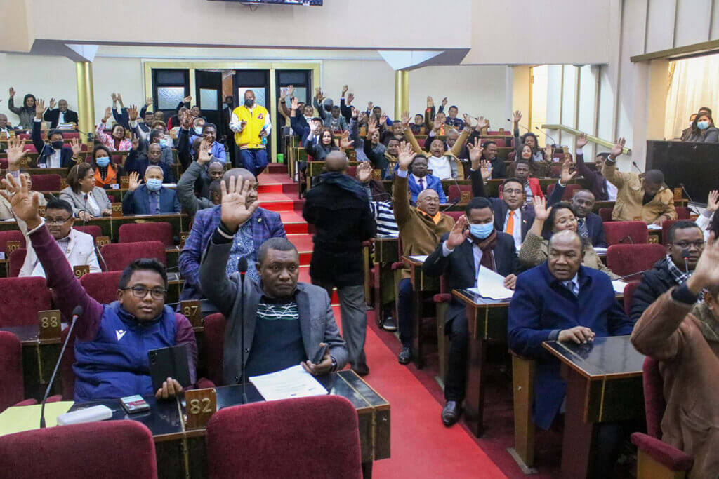 Élections législatives du 29 Mai 2024 à Madagascar : un duel politique de grande envergure