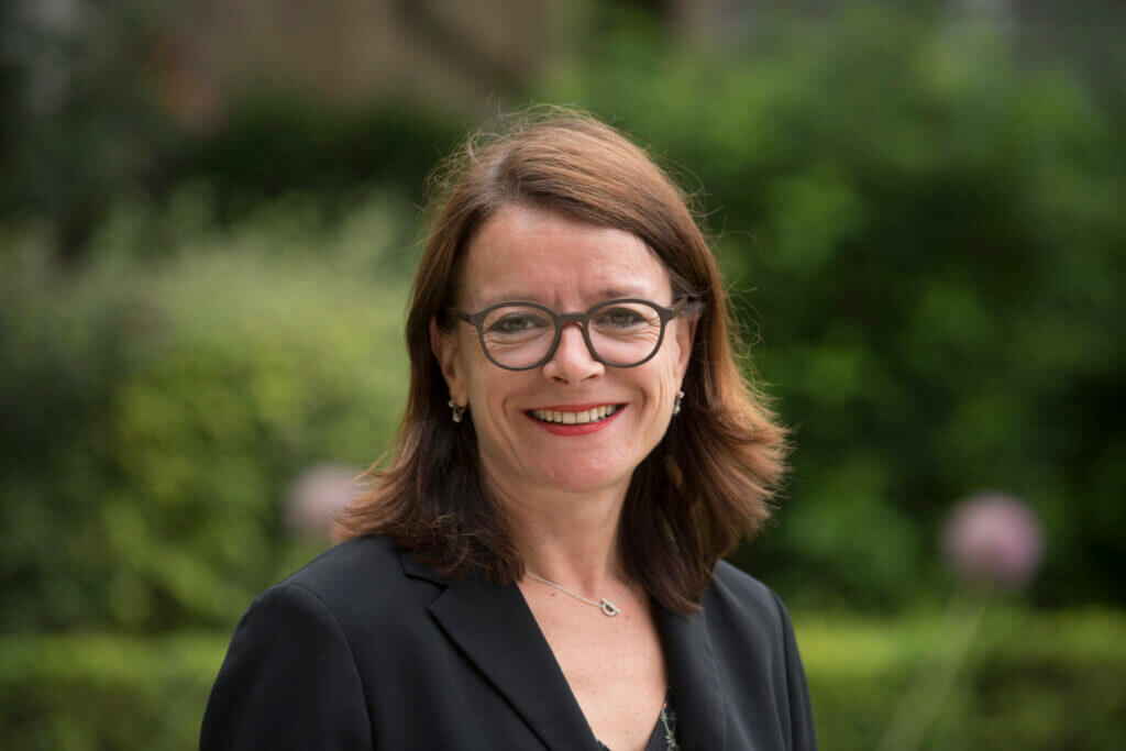 Qui est Laurence Maillart-Méhaignerie ?