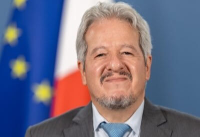 Qui est Emmanuel Pineda ?