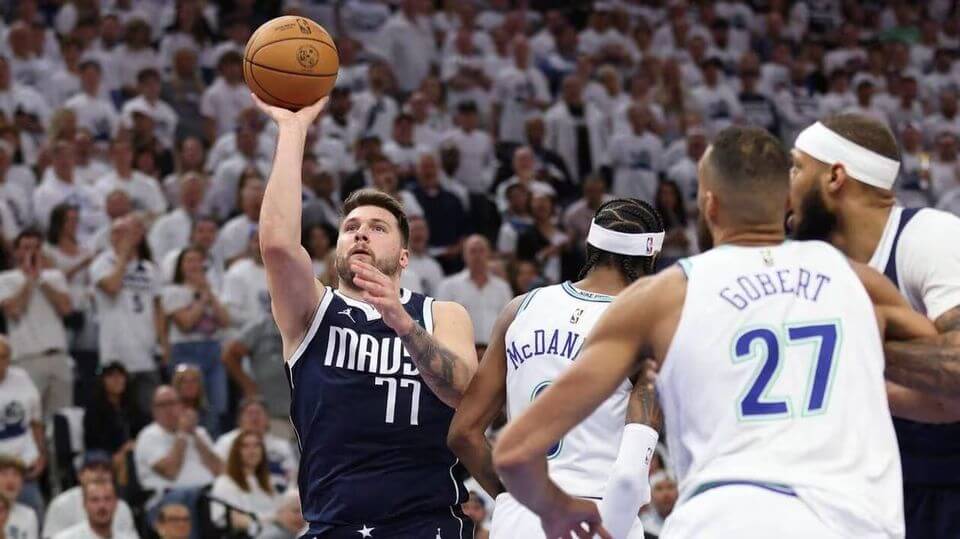 NBA : Minnesota battu pour la deuxième fois à domicile par Dallas en finale de Conférence Ouest