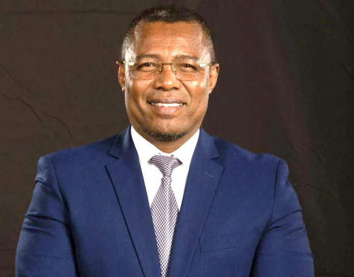 Qui est Siteny Randrianasoloniaiko?