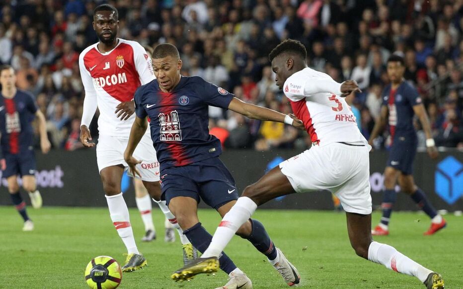 PSG domine l’AS Monaco : un spectacle offensif confirmant leur leadership en Ligue 1
