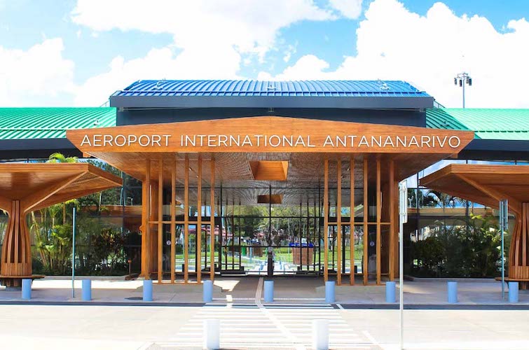 Affaire du riz avarié à Mahajanga : un député pris en flagrant délit de fuite à Ivato