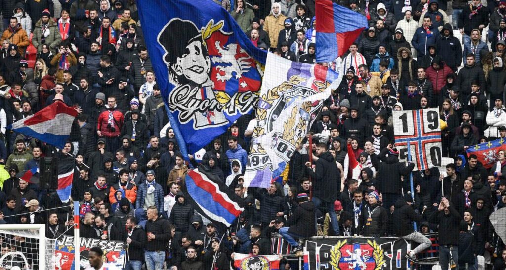 Jugement en janvier pour des actes racistes et saluts Nazis : affaire des supporteurs lyonnais lors