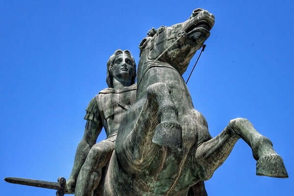 Les 10 plus grands monarques de l’histoire mondiale