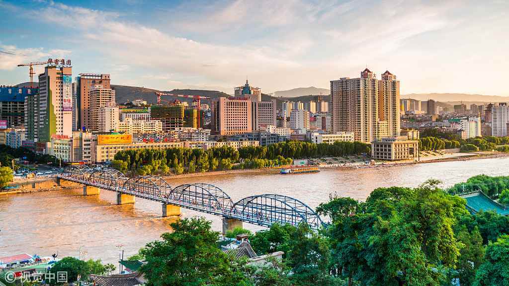 Lanzhou : entre la rivière jaune et les montagnes