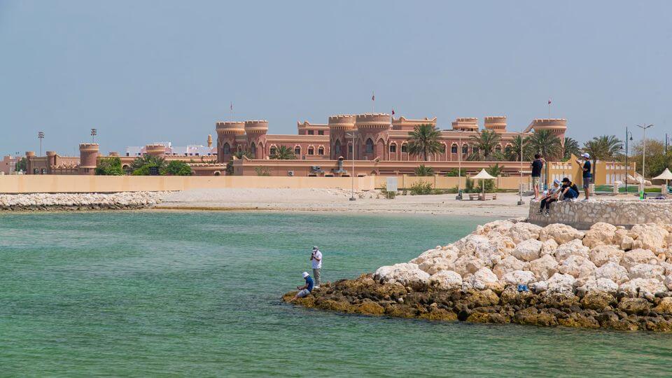 Al-Budaiya: charme traditionnel et vie communautaire au cœur de Bahreïn