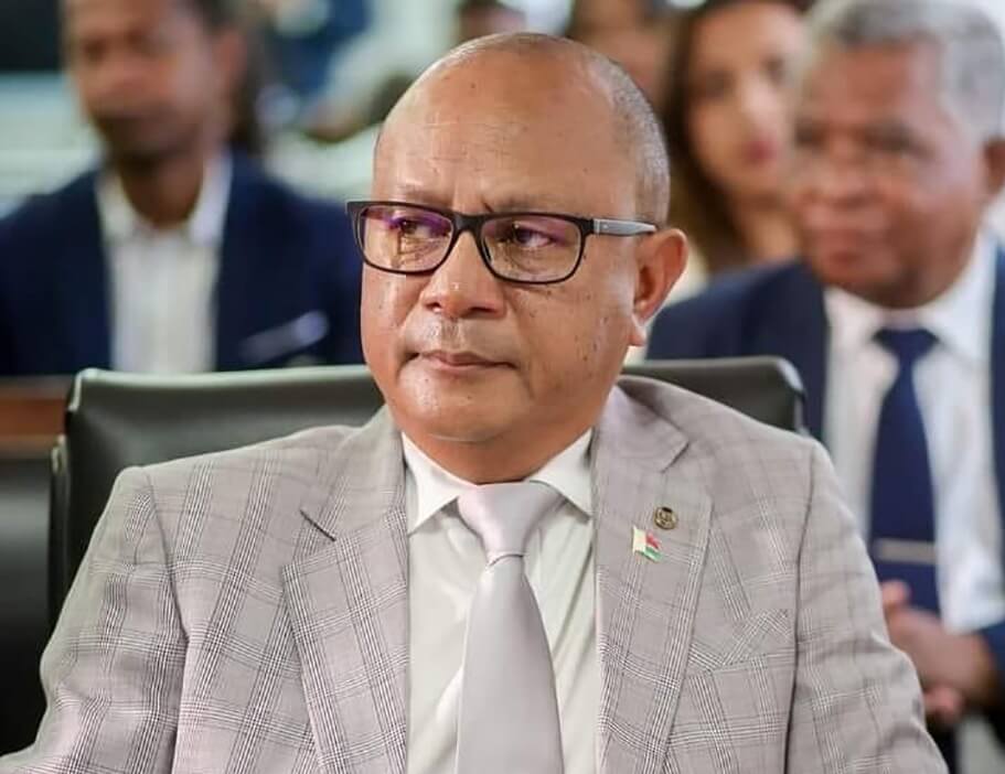 Qui est Richard Barjohn Ramanambitana ?