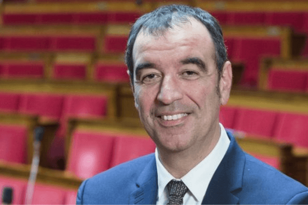 Qui est Éric Bothorel ?