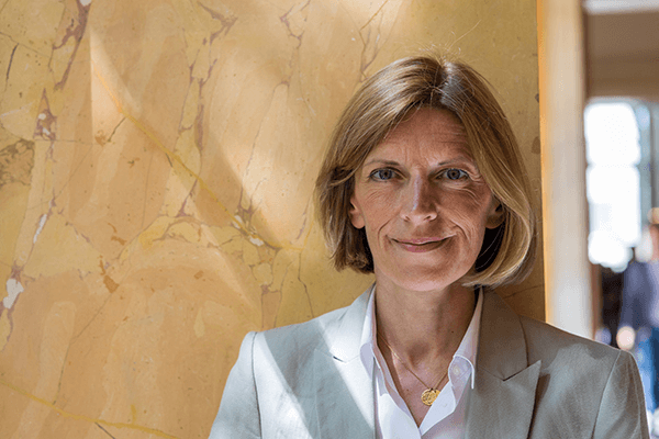 Qui est Isabelle Florennes ?