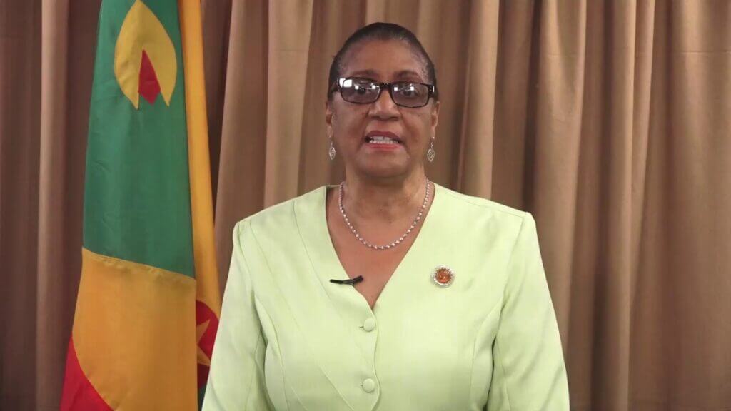 Qui est Cecile La Grenade ?