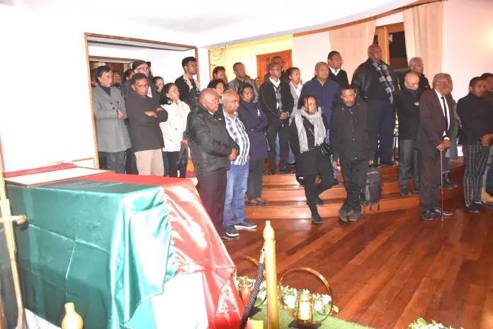 Retour final de Tantely Andrianarivo: un hommage national pour l’ancien premier ministre