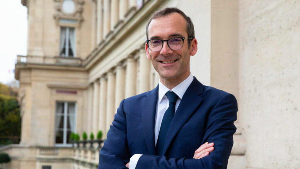 Qui est Augustin Favereau ?