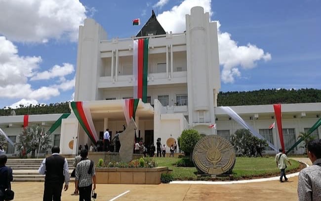 Tragédie à Mahamasina: rencontre émouvante entre le président et les familles des victimes