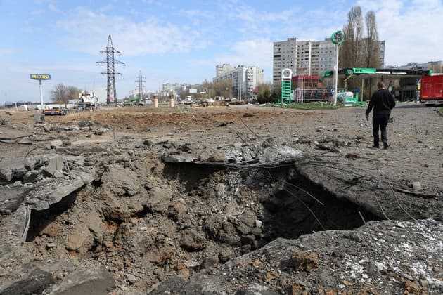 Nouveaux bombardements russes sur les infrastructures essentielles de Kharkiv