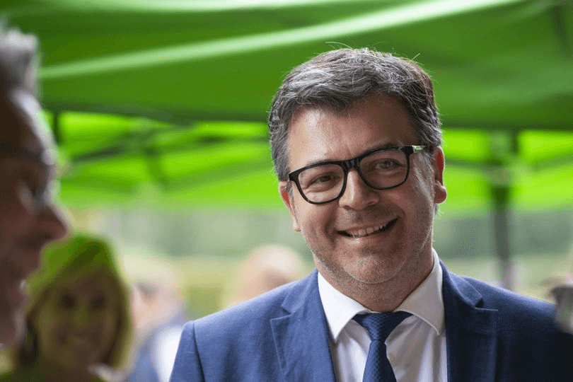 Qui est Fabien Genet ?