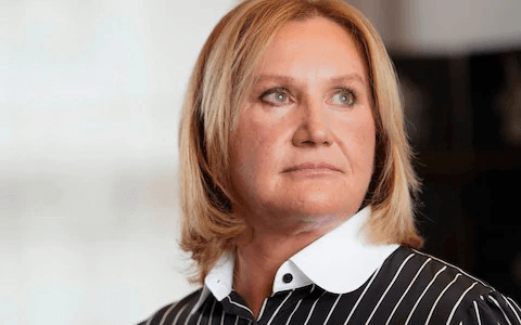 Qui est Yelena Batourina?