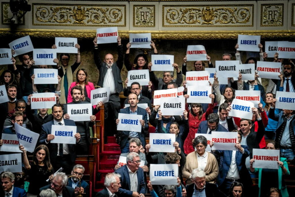 Contestation de la loi sur l’immigration : saisie du Conseil constitutionnel par les députés de gauche