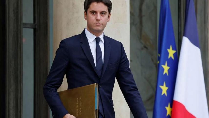 Gabriel Attal devient le plus jeune Premier Ministre de la Vᵉ république, nommé par Emmanuel Macron