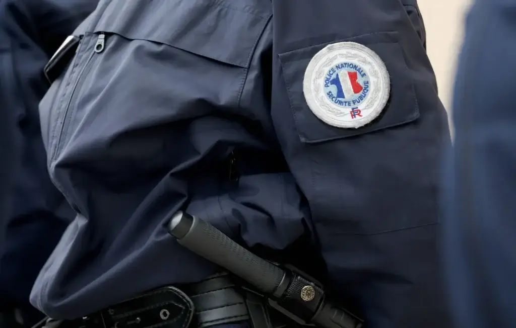 Violences urbaines à Cherbourg suite à la mort d’un jeune tué par une policière