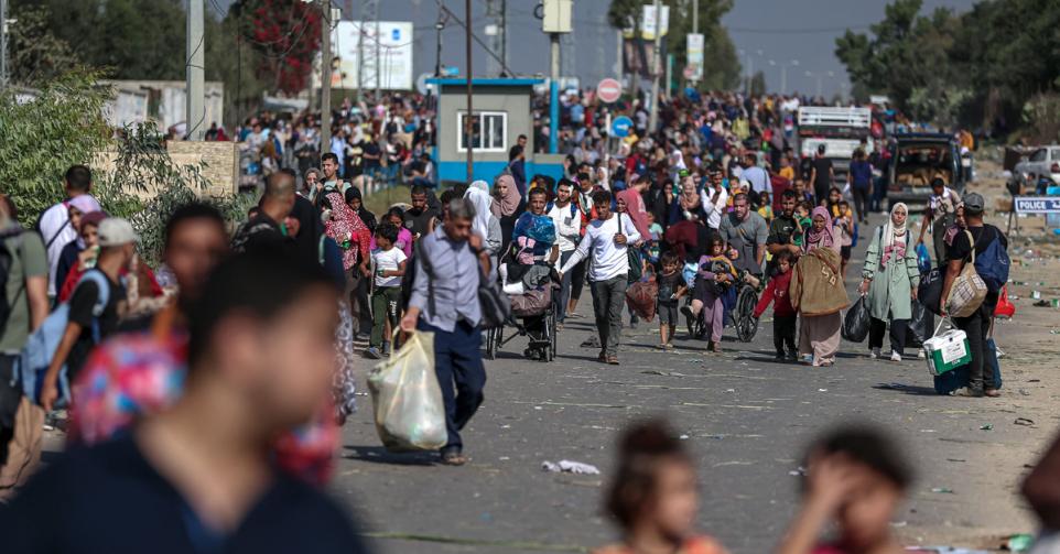 Guerre Israël-Hamas : ouverture de corridors d’évacuation, hôpital Al-Qods hors service