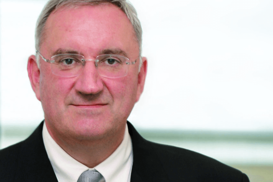 Qui est Jean-Paul Clozel ?