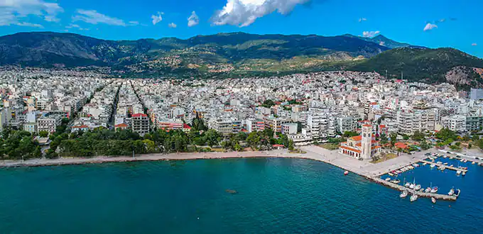 Volos : explorez la vie dans la ville portuaire de la Grèce