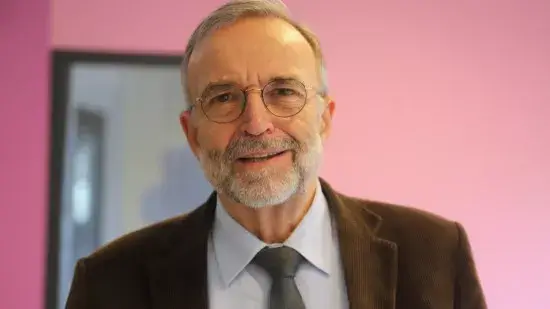 Qui est Étienne Blanc ?