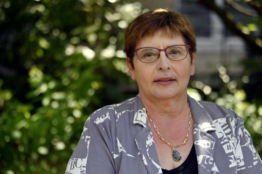 Qui est Martine Etienne ?